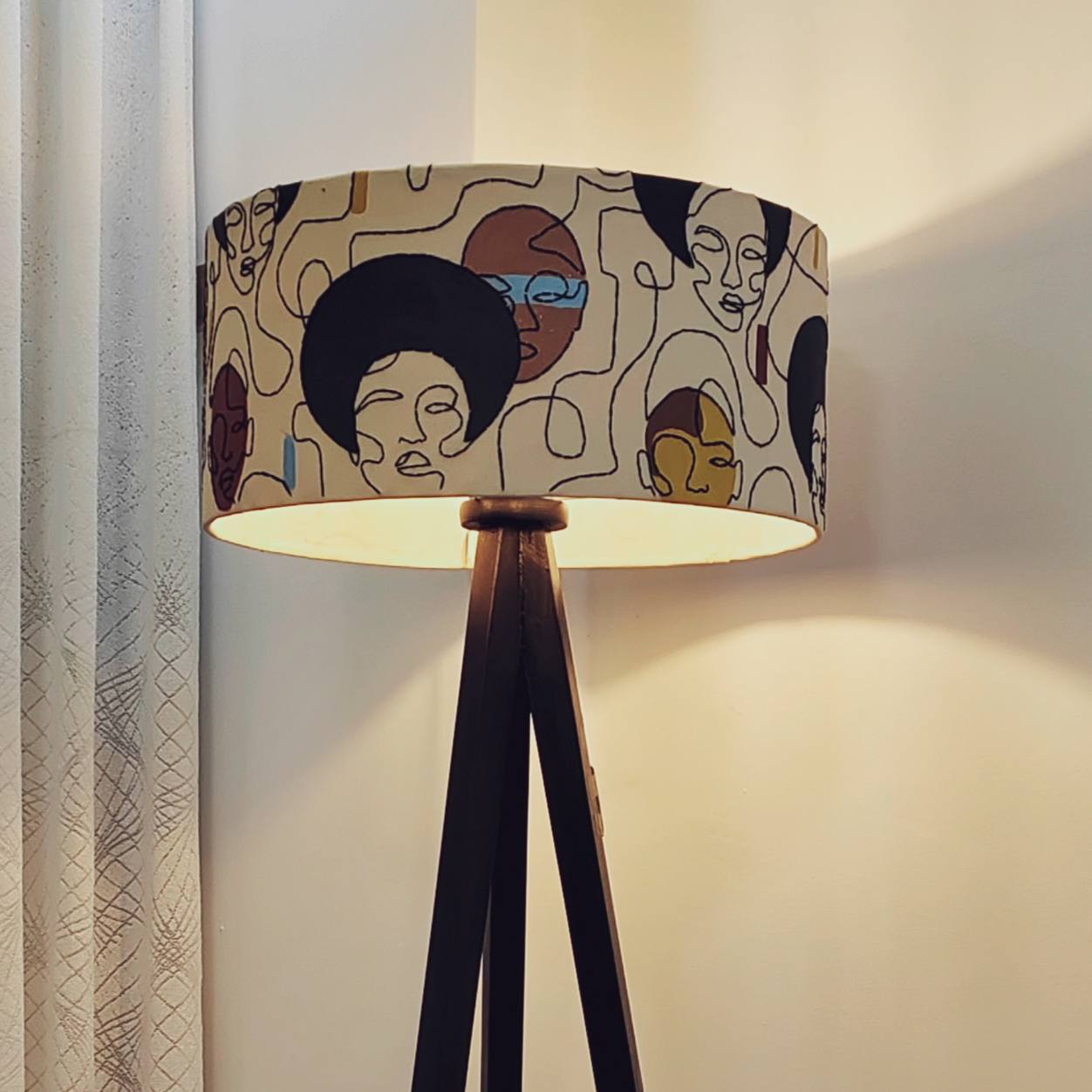Qedamawi Floor Lamp - Main View